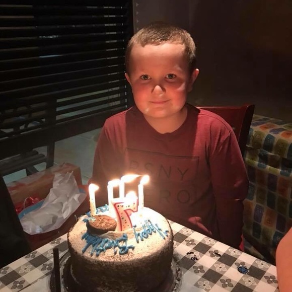 Meet your Posher! - Picture 2 of 2